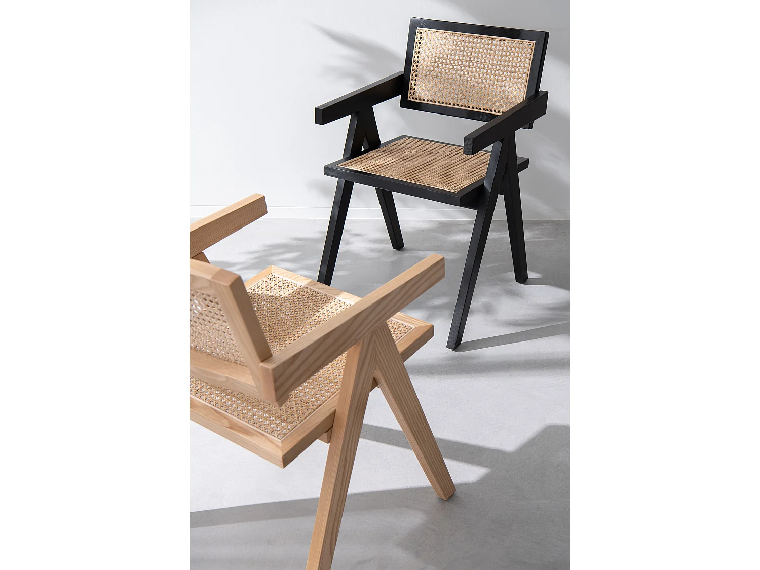 Chaise design en bois et rotin