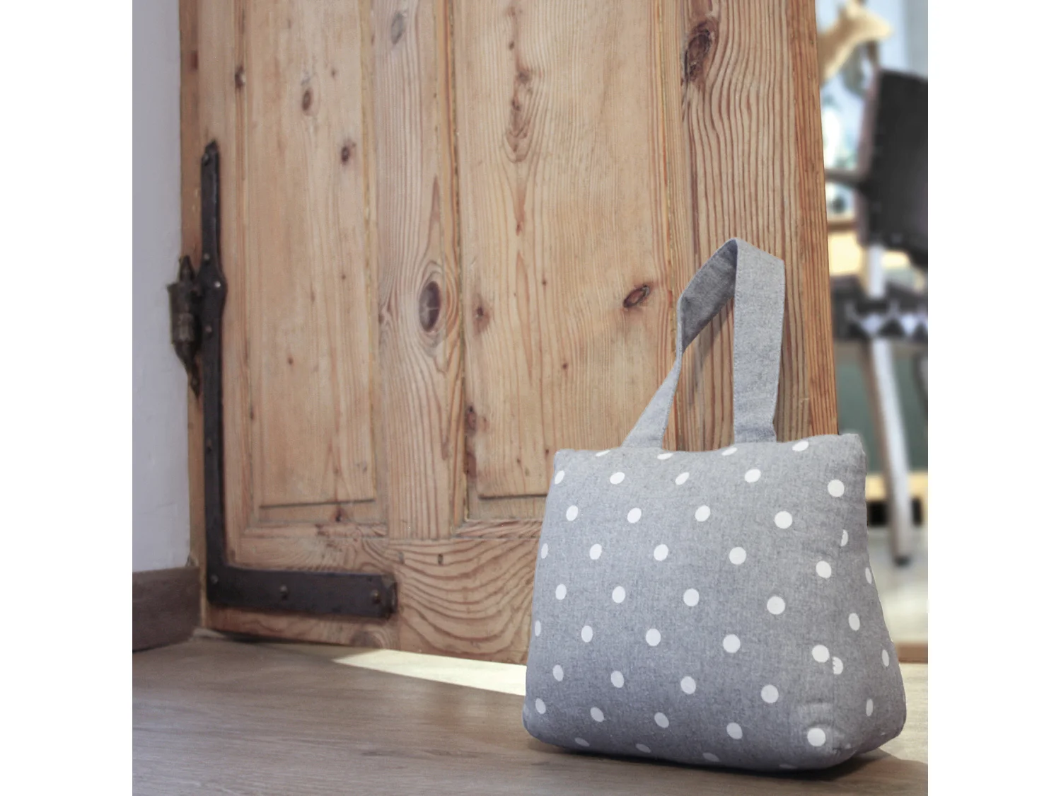 Tope de puerta a lunares