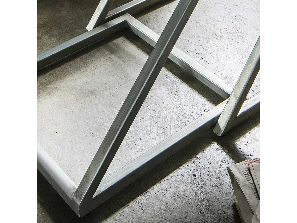 Recyclingholz Beistelltische mit Bügelgestell Eisen (zweiteilig)