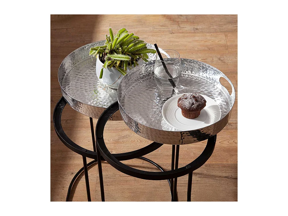 Beistelltische Sofa Metall in Silberfarben und Schwarz handgearbeitet (zweiteilig)