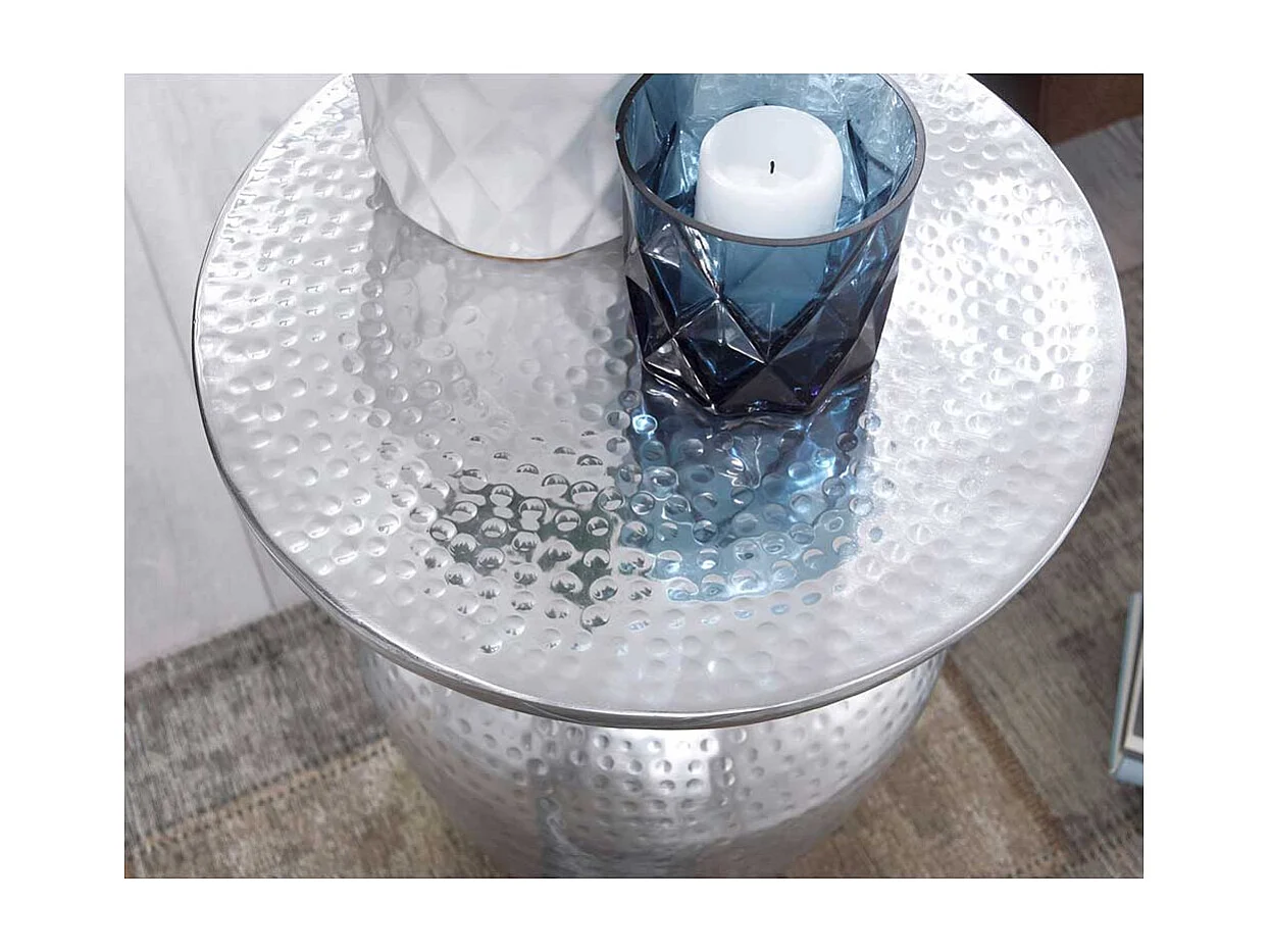 Orientalischer Beistelltisch aus Aluminium handgearbeitet