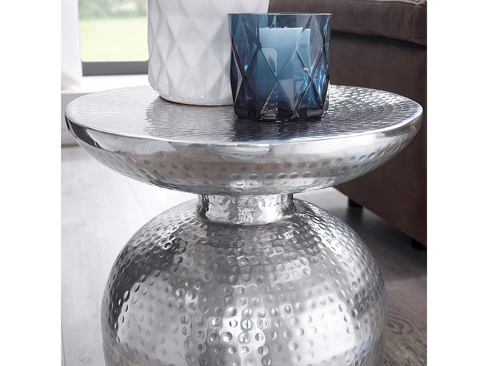 Orientalischer Beistelltisch aus Aluminium handgearbeitet