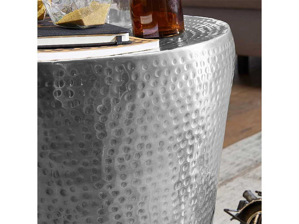 Sofa Beistelltisch in Silberfarben Aluminium