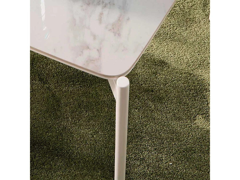 Quadratischer Beistelltisch in Weiß und Grau Keramik beschichtet