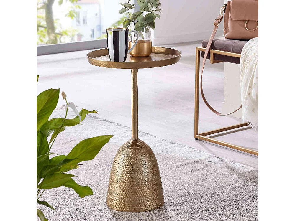Goldener Beistelltisch aus Aluminium Hammerschlag Optik