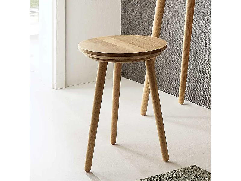 Holz Beistelltisch aus Eiche Massivholz geölt Dreifußgestell