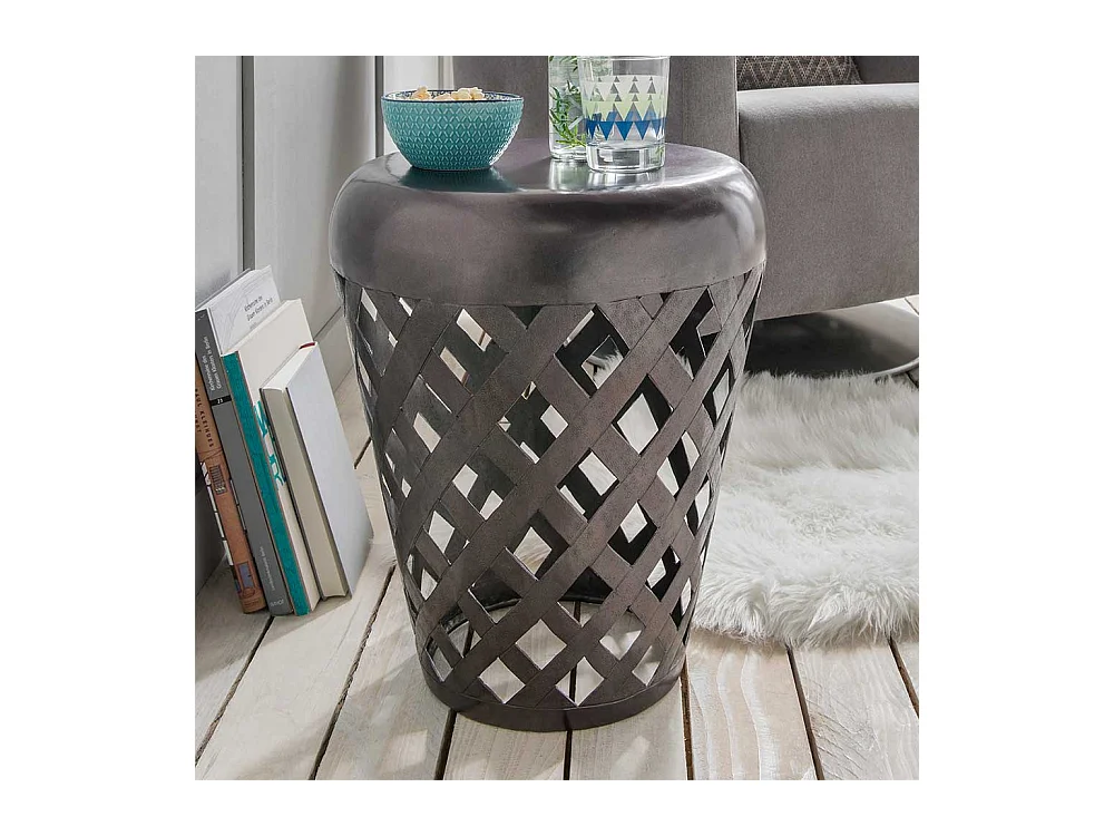 Beistelltisch Wohnzimmer aus Metall Industrie und Loft Stil