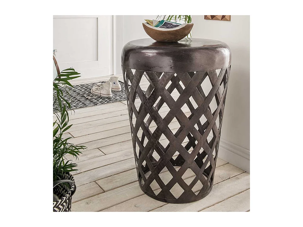 Beistelltisch Wohnzimmer aus Metall Industrie und Loft Stil