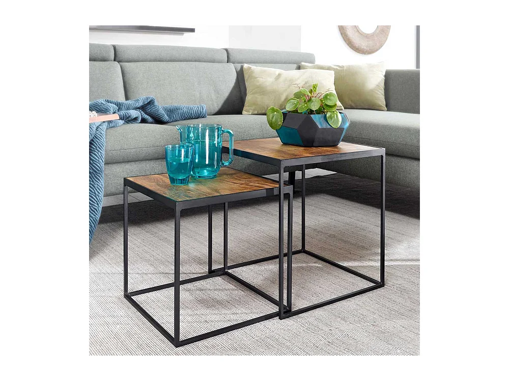 Industry Beistelltische aus Mangobaum Massivholz und Eisen quadratisch (zweiteilig)
