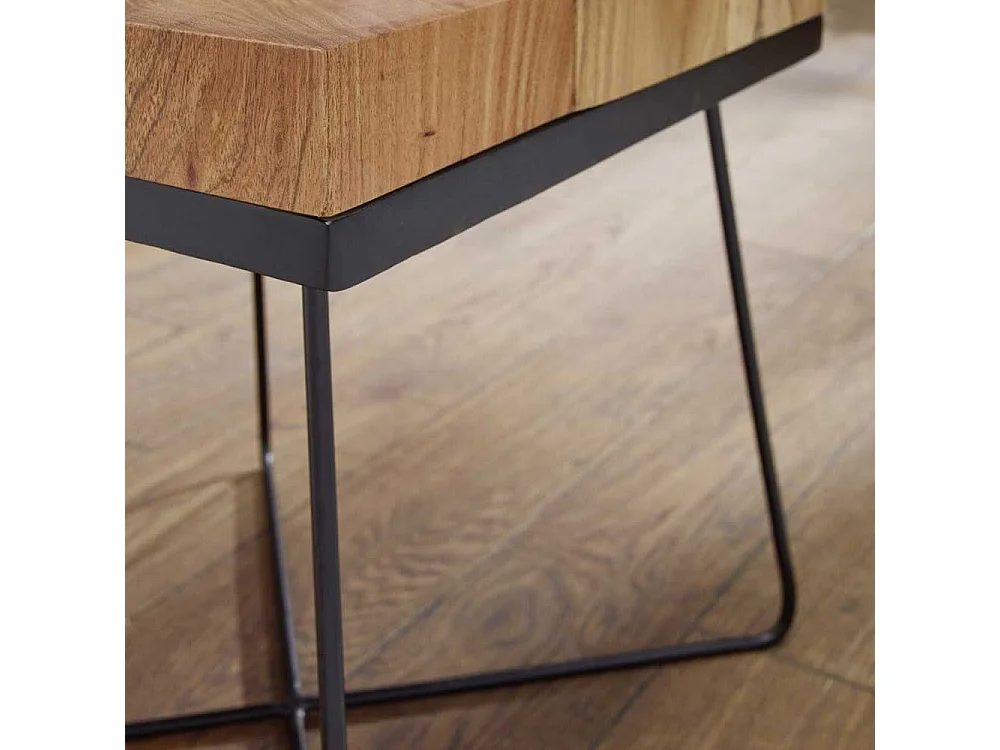 Quadratischer Beistelltisch aus Akazie Massivholz Schwarz Metall