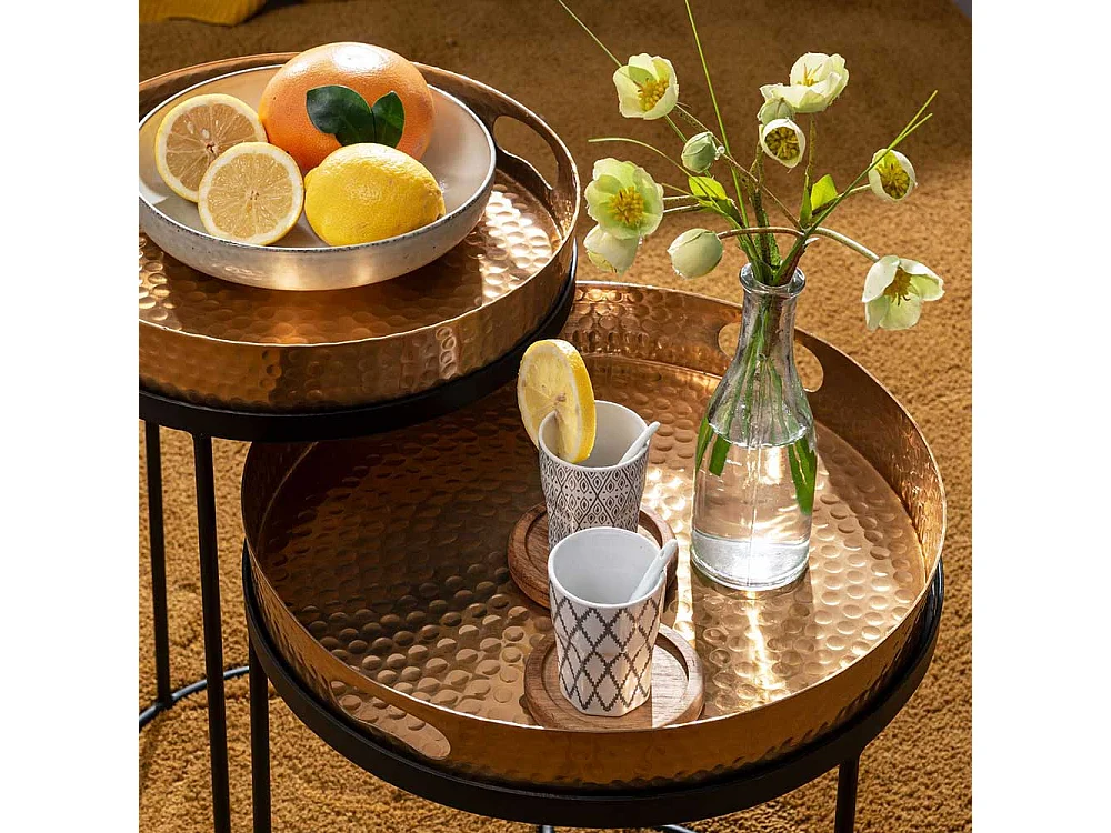 Zwei Beistelltische in Goldfarben und Schwarz orientalischen Stil (zweiteilig)