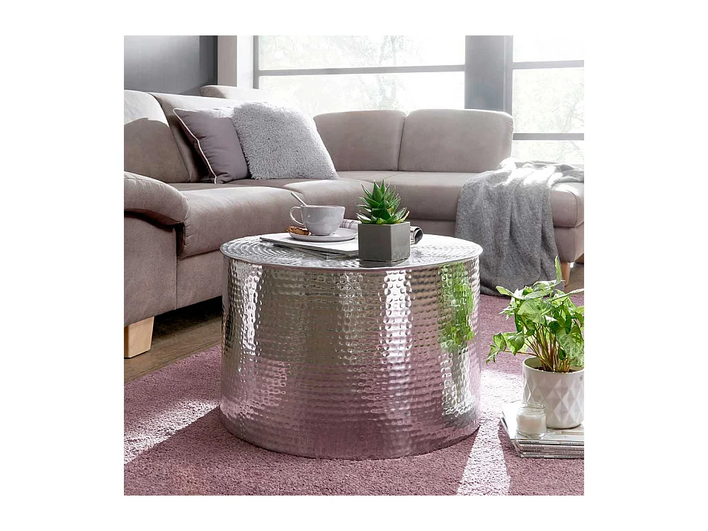 Beistelltisch aus Aluminium Zylinderform