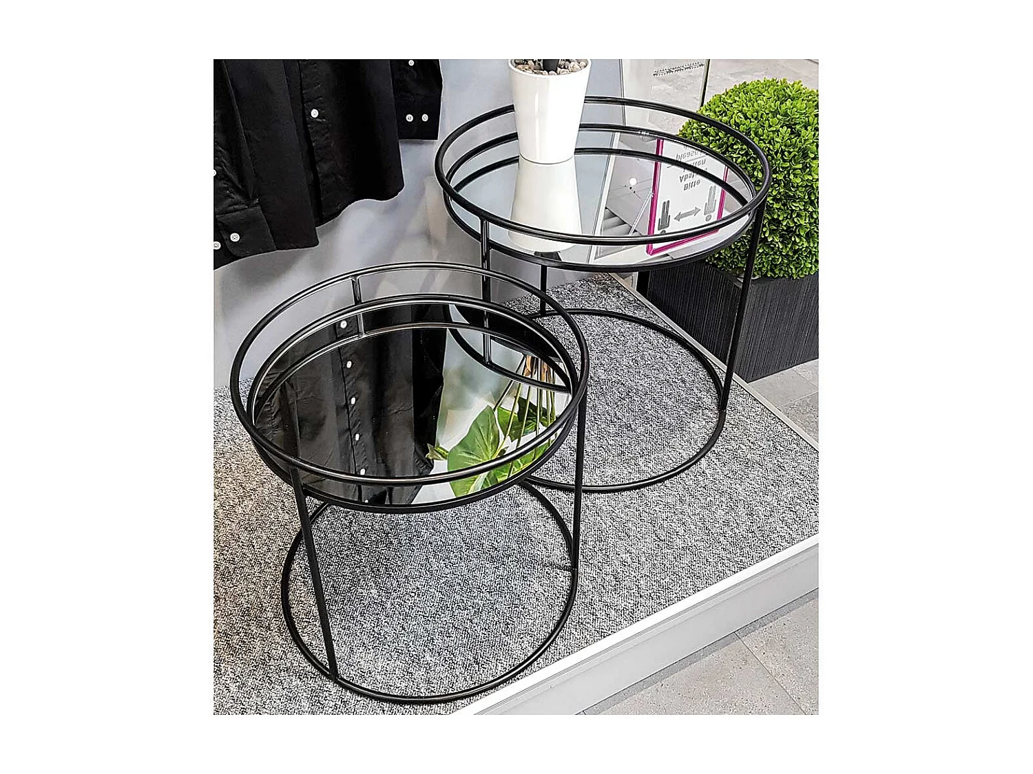 Spiegelglas Beistelltische mit Ringgestell Stahl (zweiteilig)