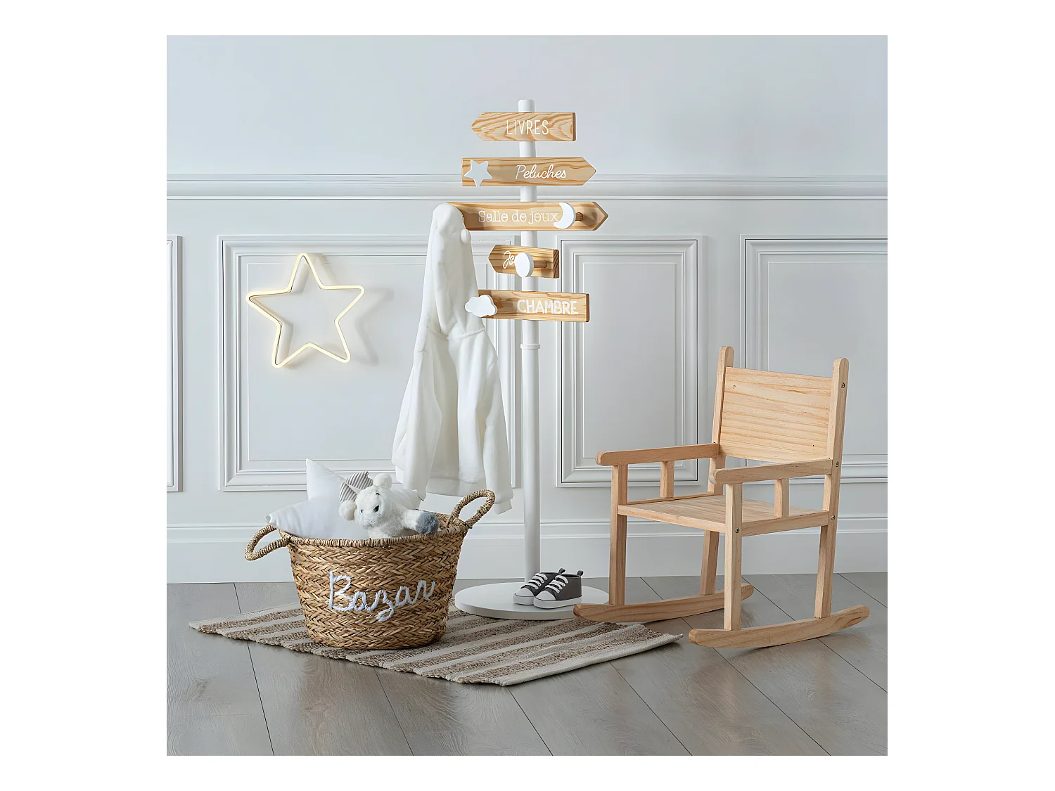 Porte-manteau Pancarte 5 Patères en Bois pour chambre d'enfant