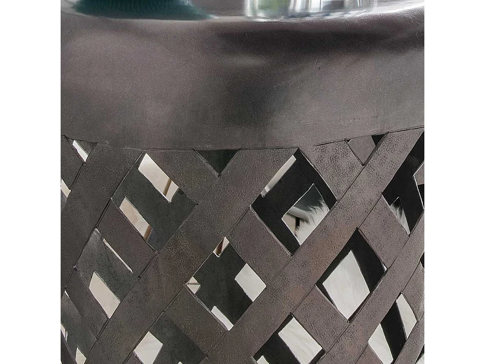 Beistelltisch Wohnzimmer aus Metall Industrie und Loft Stil