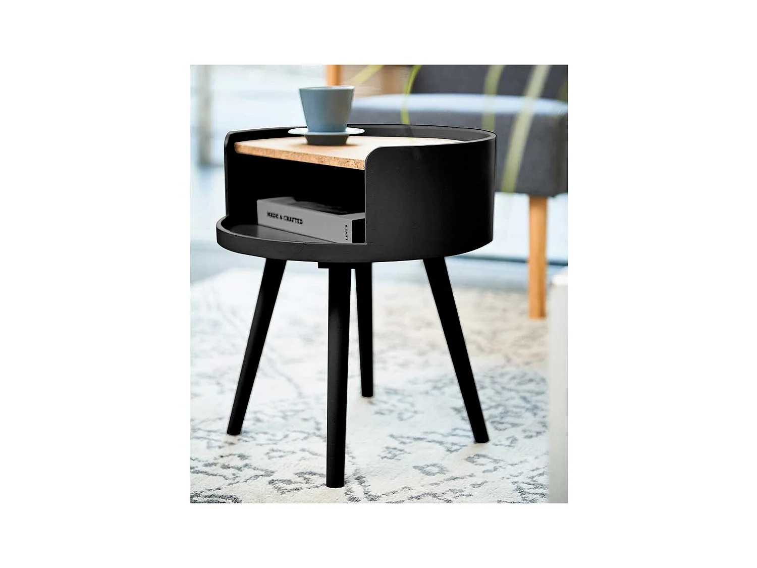 Beistelltisch mit Kork in modernem Design Vierfu�gestell