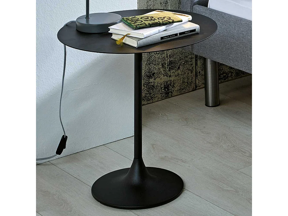 Metall Beistelltisch mit Trompetenfuß Oberfläche pulverbeschichtet