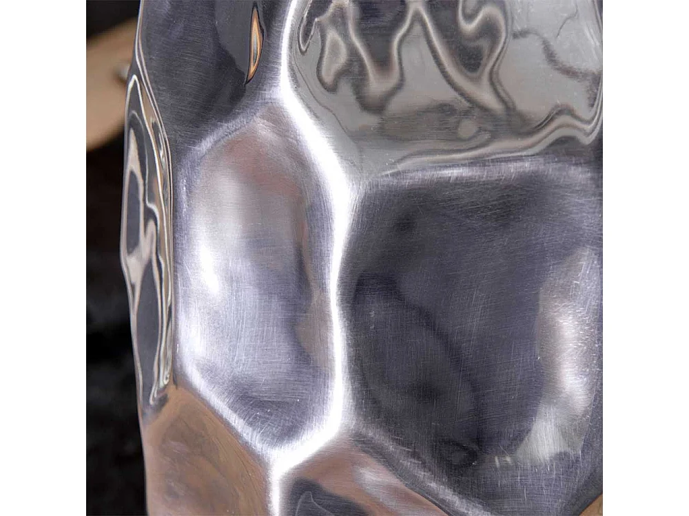 Designer Tisch aus Aluminium Hammerschlag Optik