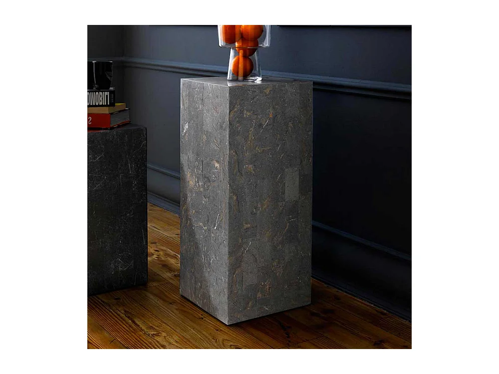 Blumensäule aus Stein modern