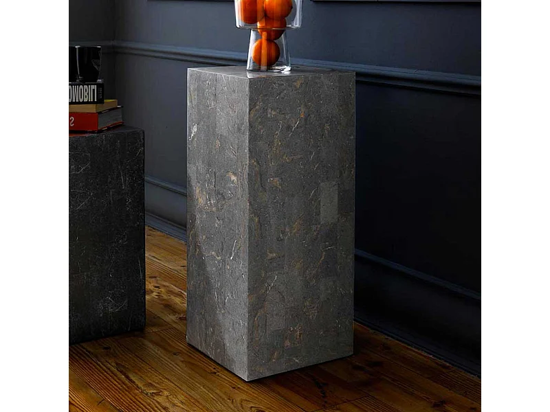 Blumensäule aus Stein modern