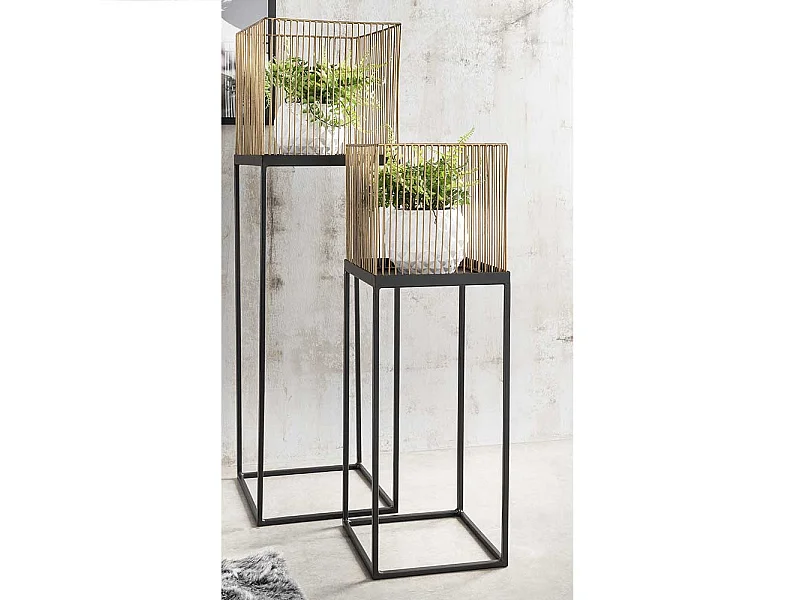 Blumensäule in modernem Design Metall