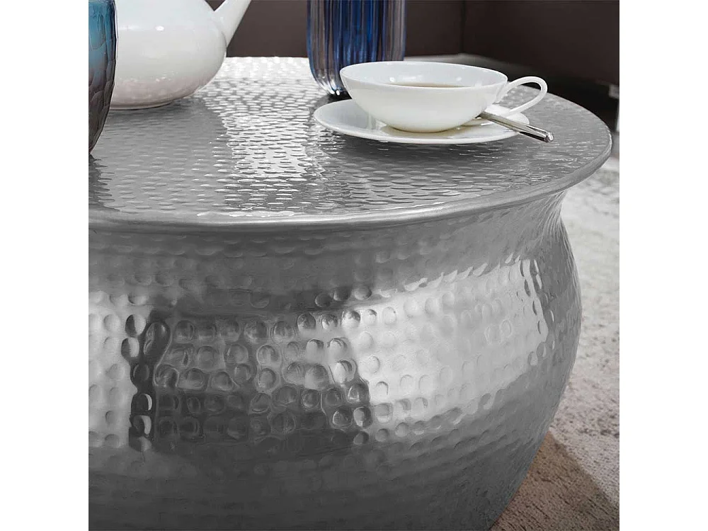 Aluminium Couchtisch handgearbeitet Hammerschlag Optik