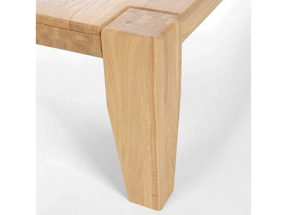 Holz Couchtisch aus Wildeiche Massivholz Vierfußgestell