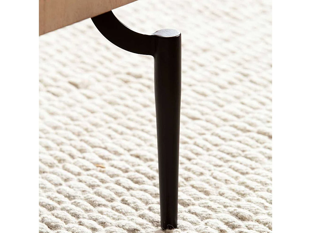 Massivholztisch Couchtisch in Akaziefarben und Schwarz