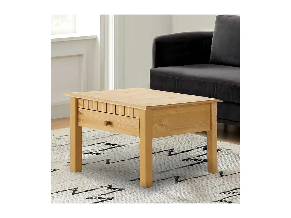 Couchtisch aus Kiefer Massivholz quadratisch