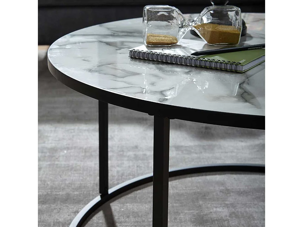 Wohnzimmertisch in Weiß Marmor Optik und Schwarz Metall rund