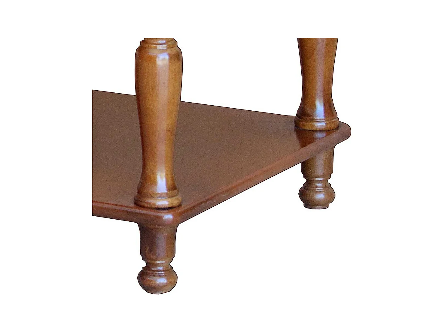 Klassischer Holz Sofatisch in Nussbaumfarben furniert lackiert