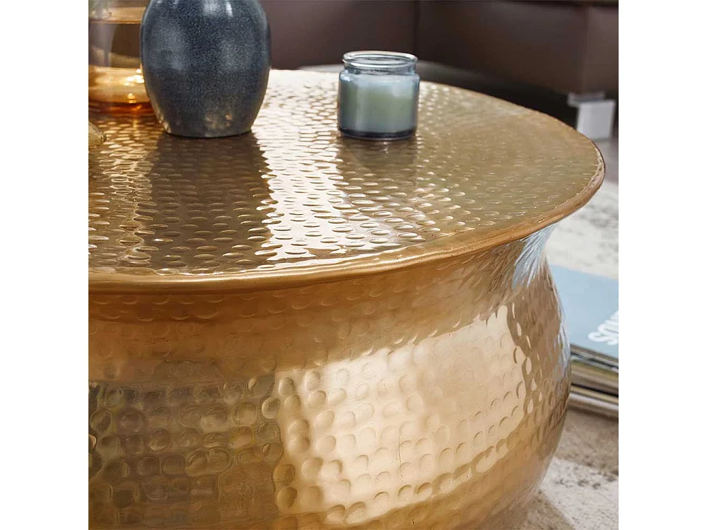 Wohnzimmer Tisch aus Aluminium Goldfarben