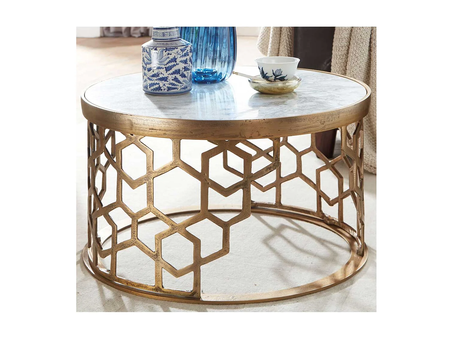 Runder Wohnzimmer Tisch in Goldfarben weißer Marmorplatte