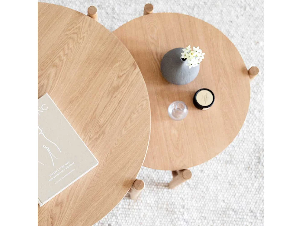 Wohnzimmertisch mit runder Tischplatte Vierfußgestell