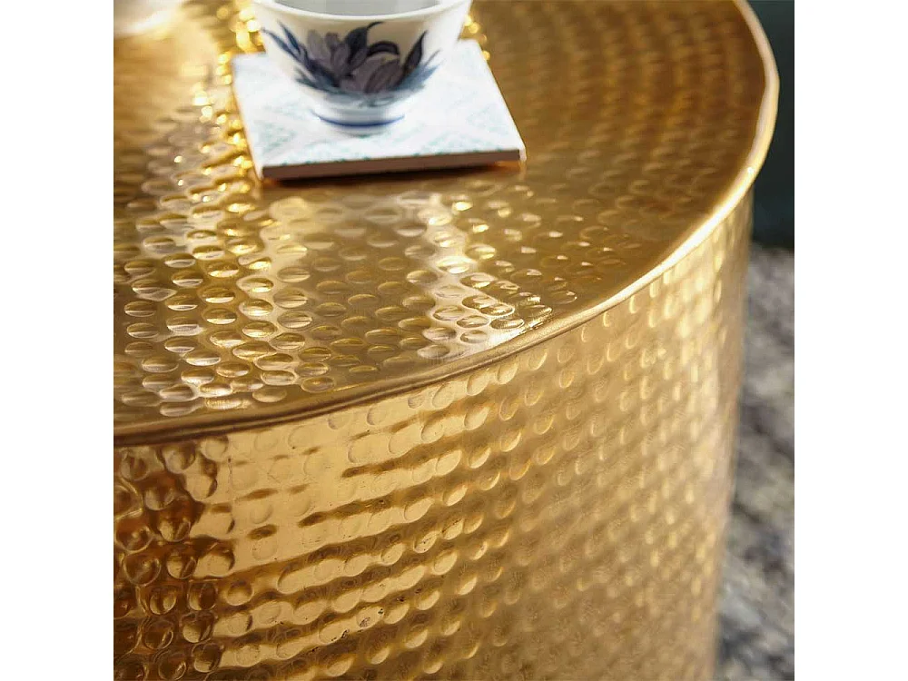 Sofatisch aus Aluminium Goldfarben