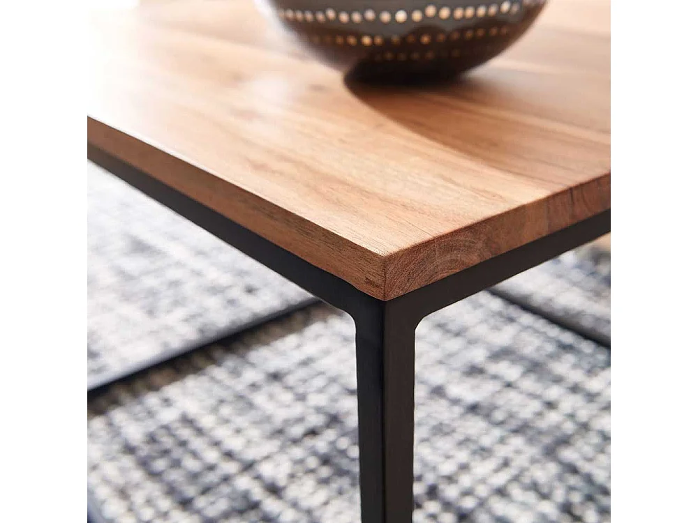 Sofa Tisch quadratisch aus Akazie Massivholz Metall