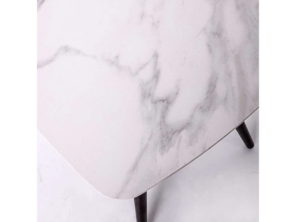 Couchtisch mit Vierfußgestell und quadratischer Tischplatte Marmoroptik