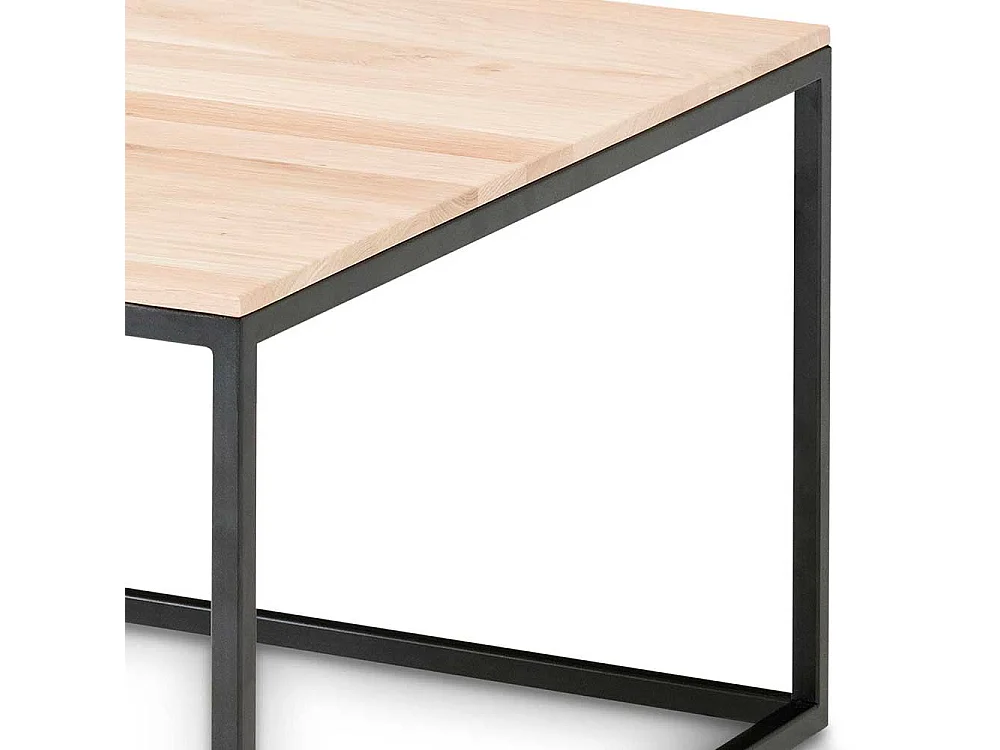 Quadratischer Couchtisch in Eiche Bianco massiv Metall