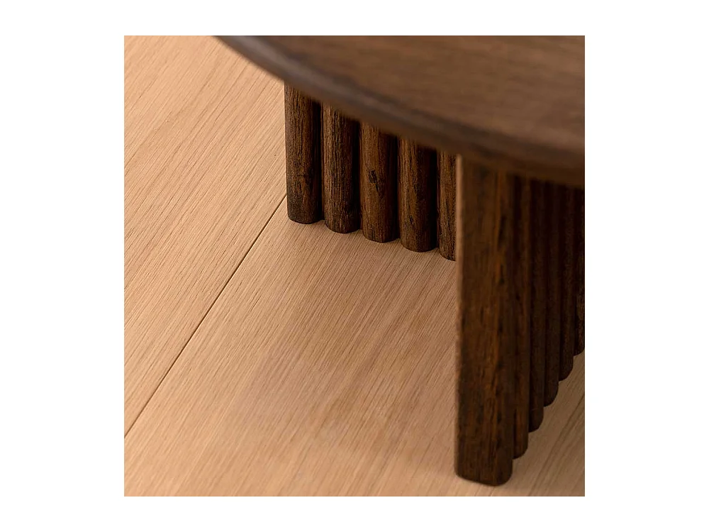 Couchtisch im Skandi Design runder Tischplatte