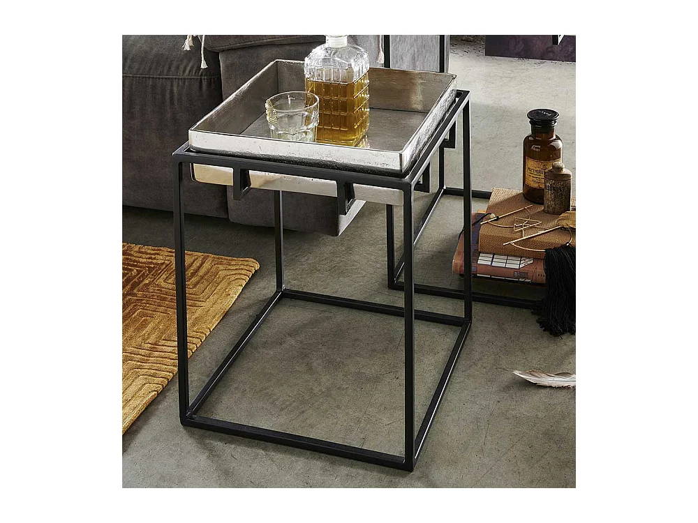 Kleiner Wohnzimmer Tisch mit abnehmbarer Tischplatte Metall