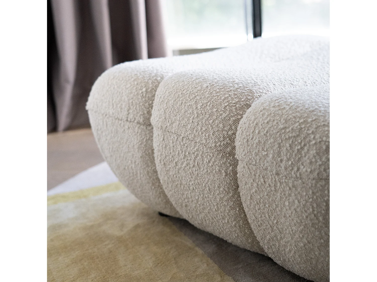 Pouf reposapie en tejido de bucles blanco - Teddy