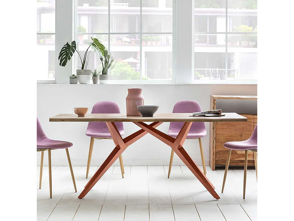 Rustikaler Esstisch mit Massivholzplatte Wildeiche Metall Vierfußgestell