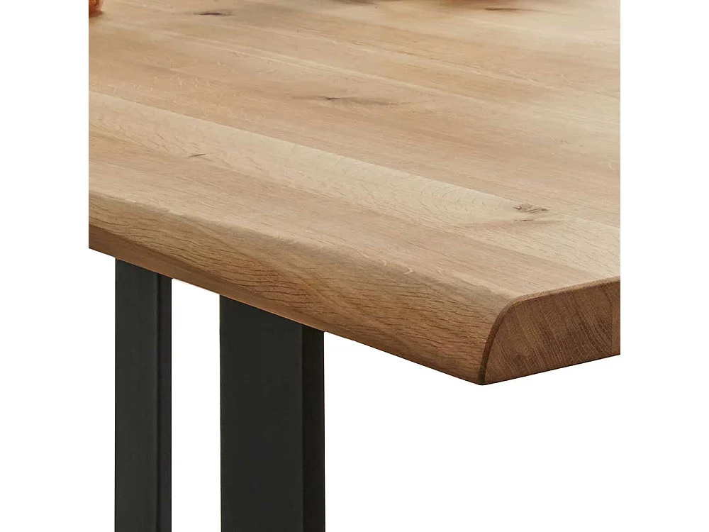 Esszimmertisch aus Wildeiche Massivholz und Stahl Industry und Loft Stil