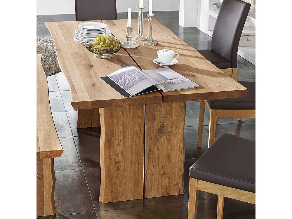 Esstisch mit Baumkante Wildeiche