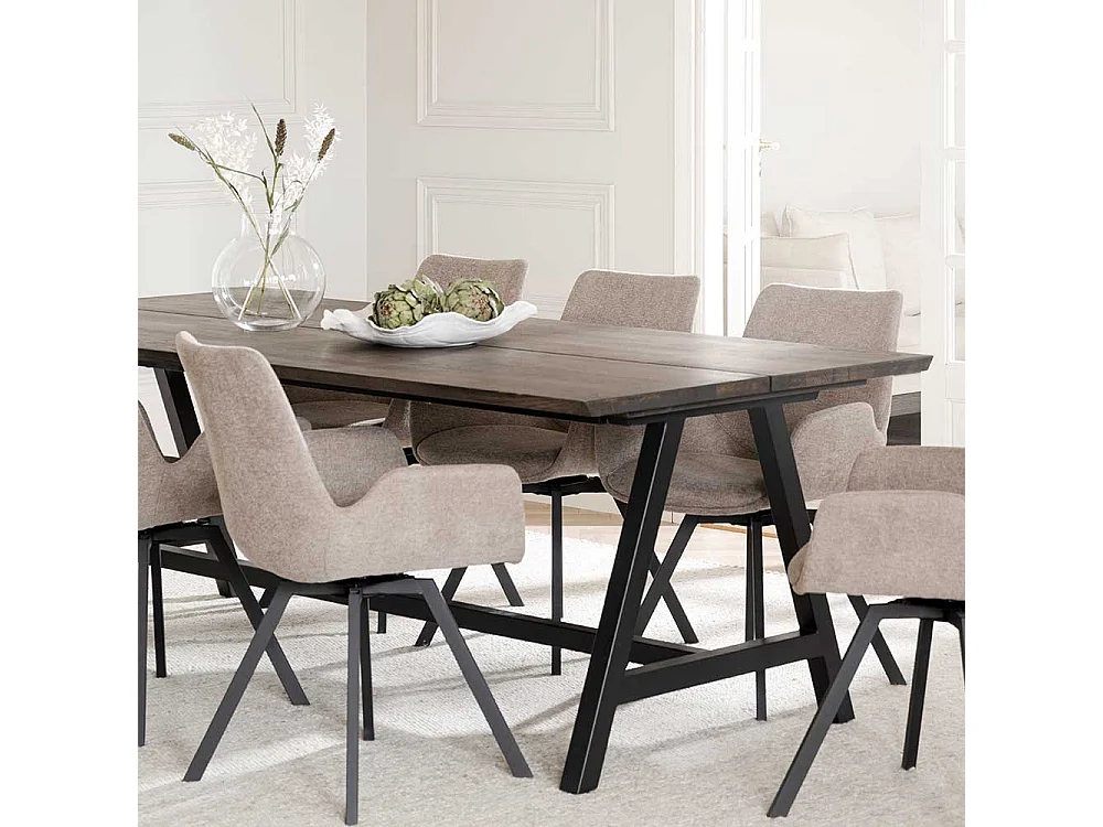 Hochwertiger Küchentisch in Eiche Braun Metallgestell in A Form