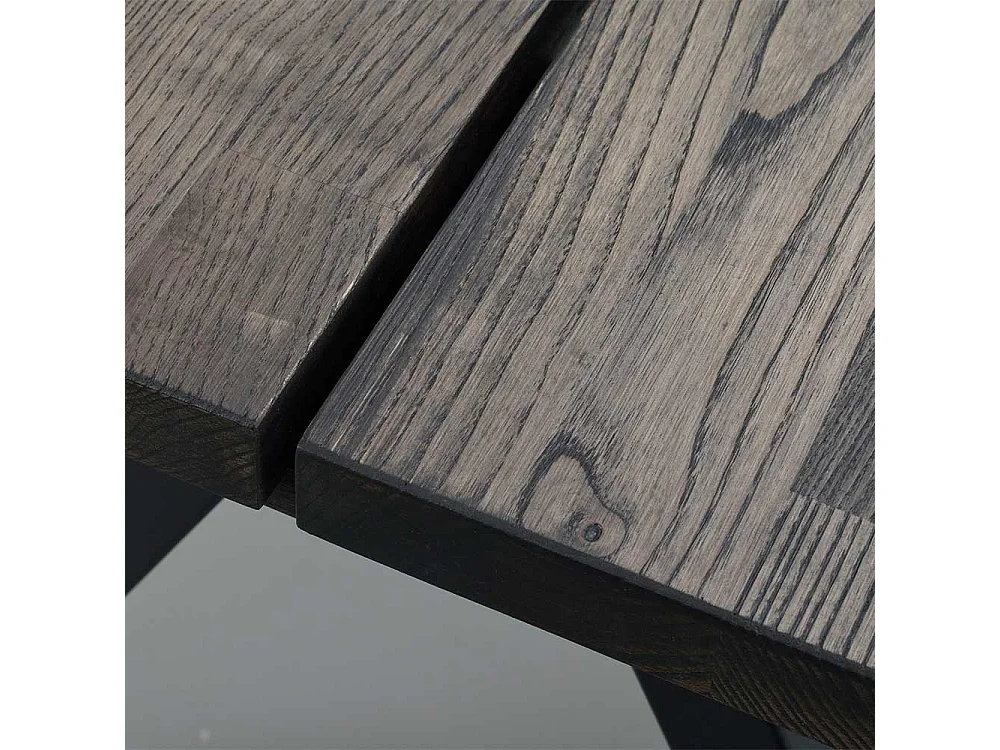 Hochwertiger Küchentisch in Eiche Braun Metallgestell in A Form