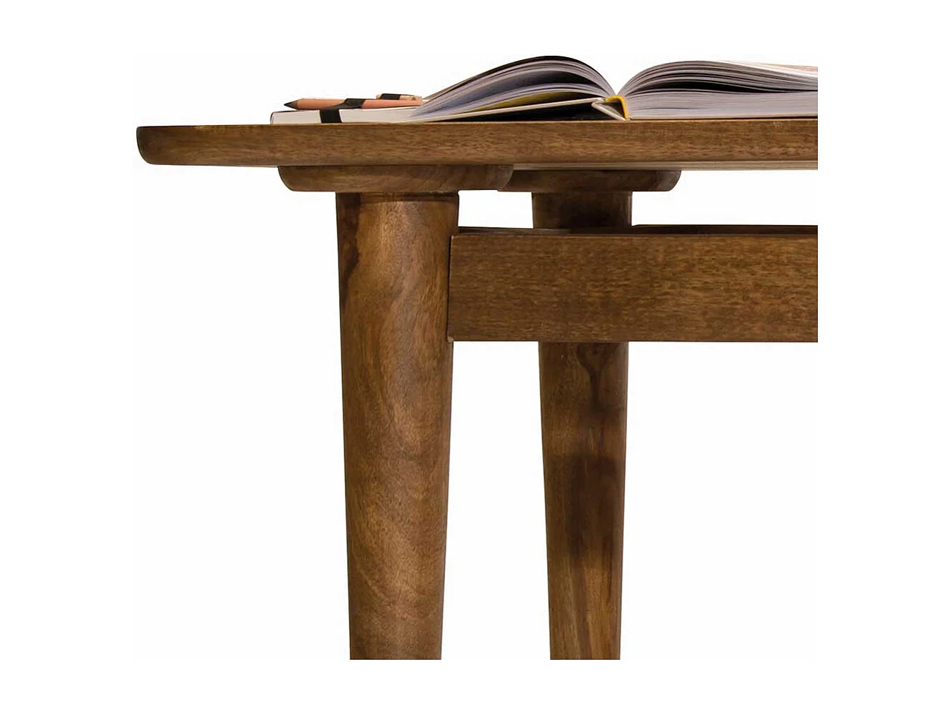 Esszimmer Tisch aus Mangobaum Massivholz lackiert