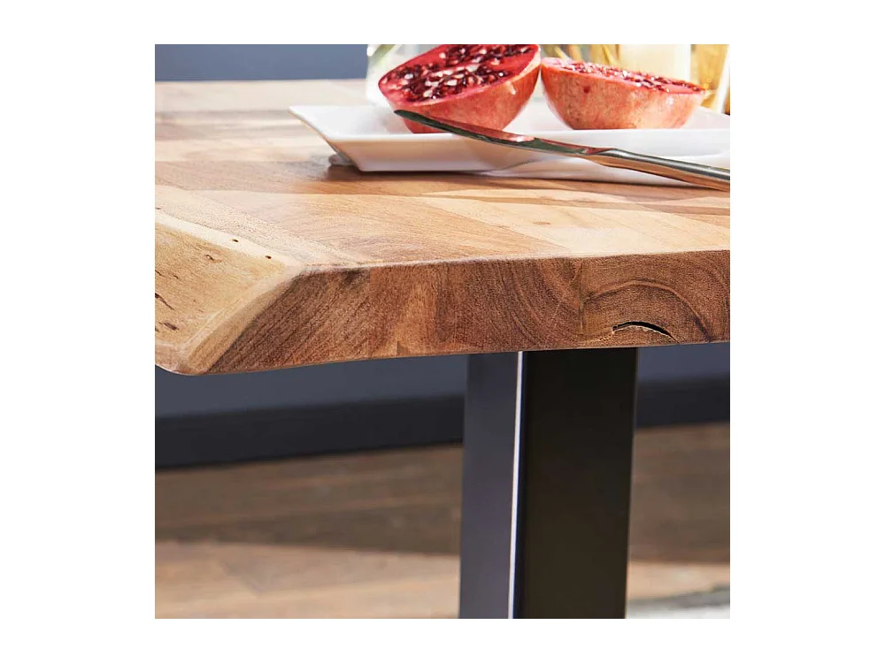 Kleiner Esstisch mit Baumkante Akazie Massivholz und Edelstahl