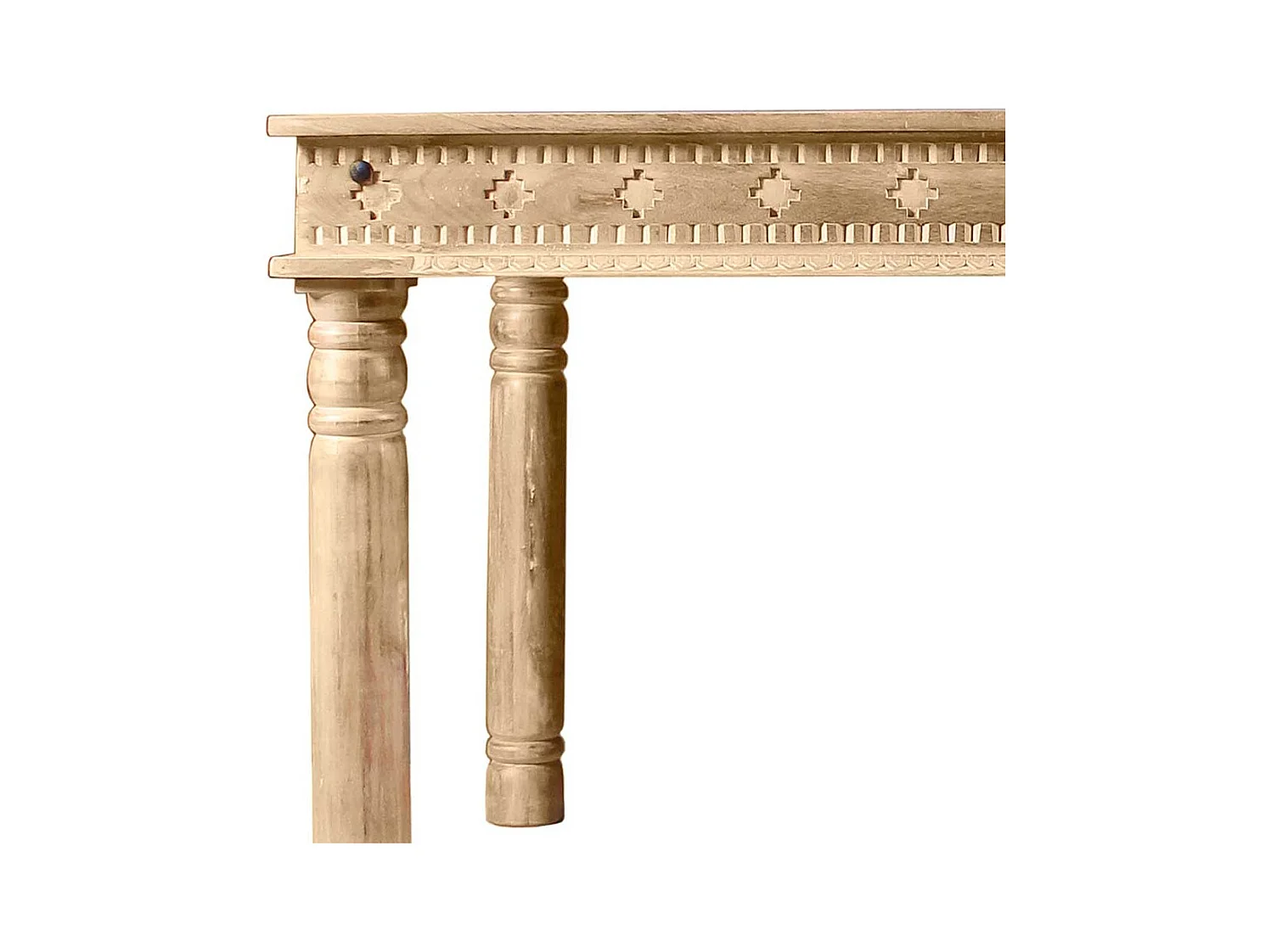 Designertisch aus Mangoholz Sandfarben massiv Schnitzereien versehen