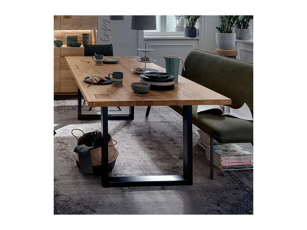 Wildeiche Esszimmer Tisch in modernem Design Bügelgestell